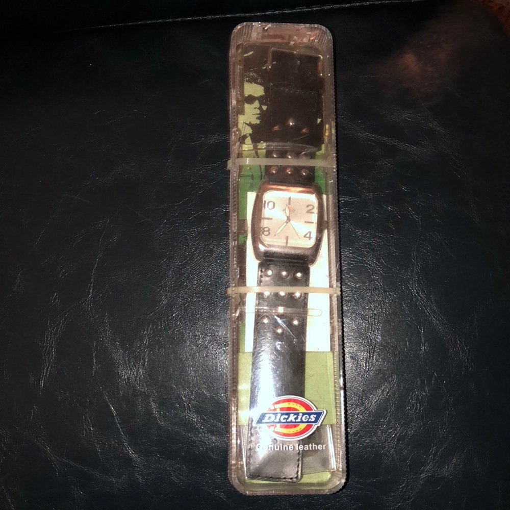 Dickies genuine leather watch still sealed